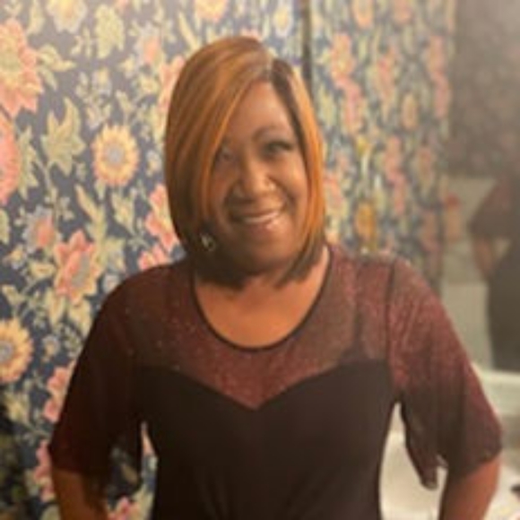 Meet your Posher, Tammy - Picture 2 of 2